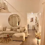 Amalfi - Stylish With Terrace Апартаменты Шёнефельд
