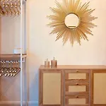Amalfi - Stylish With Terrace Apartment Schoenefeld