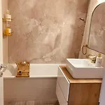 Amalfi - Stylish With Terrace Apartment