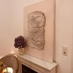 Apartment Amalfi - Stylish With Terrace Schoenefeld