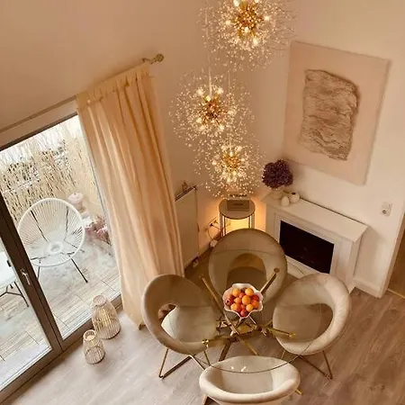 Amalfi - Stylish With Terrace * Schönefeld