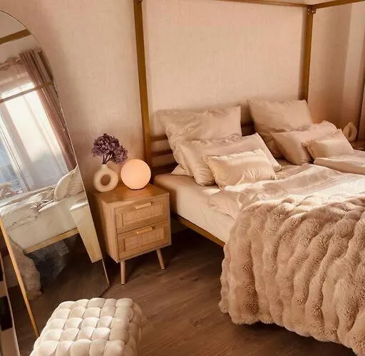 Amalfi - Stylish With Terrace Schönefeld