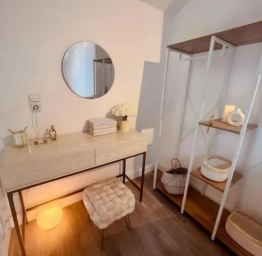 Amalfi - Stylish With Terrace * Schönefeld